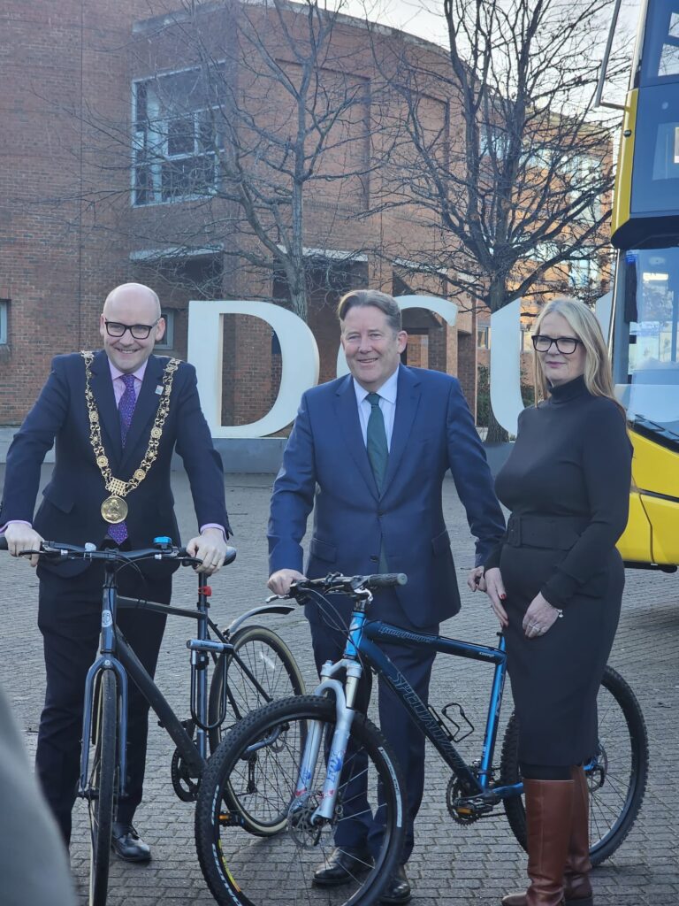 Déanann an ÚNI conradh a dhámhachtain chun an dara Scéim BusConnects a sheachadadh do GRAHAM image